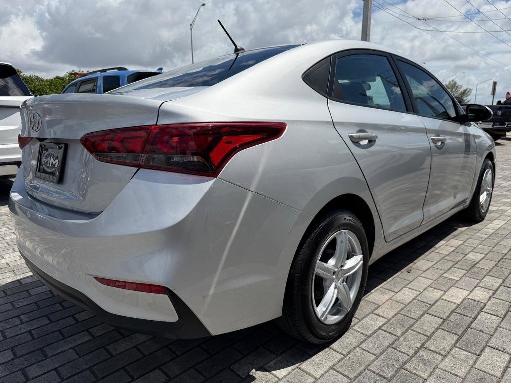 Used 2022 Hyundai Accent SE FWD image 8
