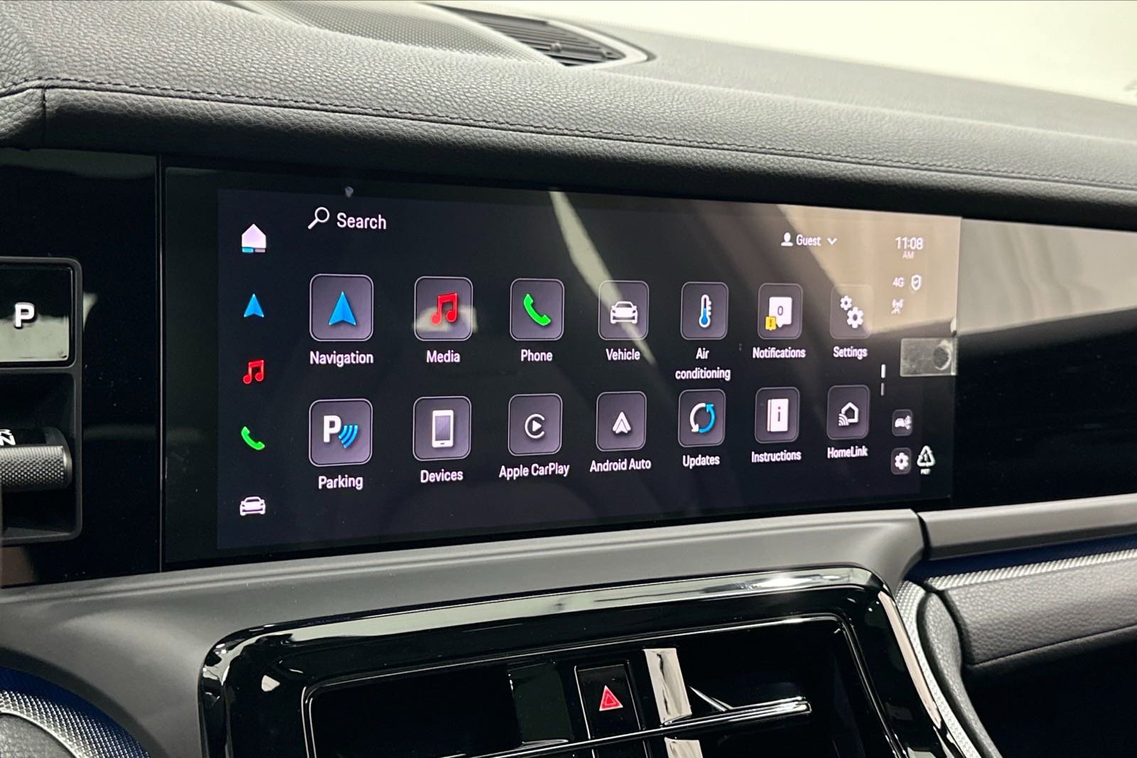 Certified 2024 Porsche Panamera 4 image 33