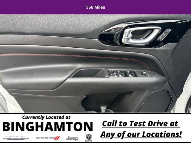 Used 2023 Jeep Compass Trailhawk w/ Trailhawk Elite Group AWD/4WD image 41
