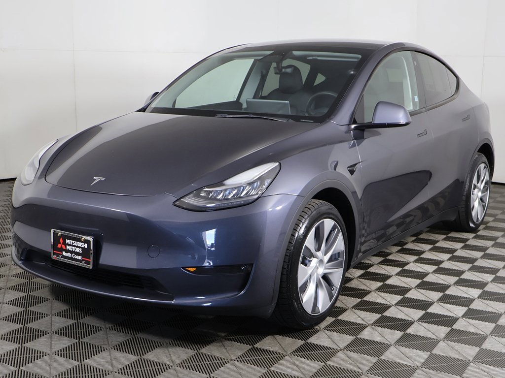 Used 2023 Tesla Model Y Long Range image 9