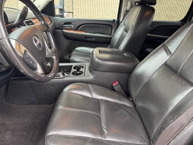 Used 2007 GMC Sierra 1500 SLT w/ SLE/SLT Trailering Package image 7