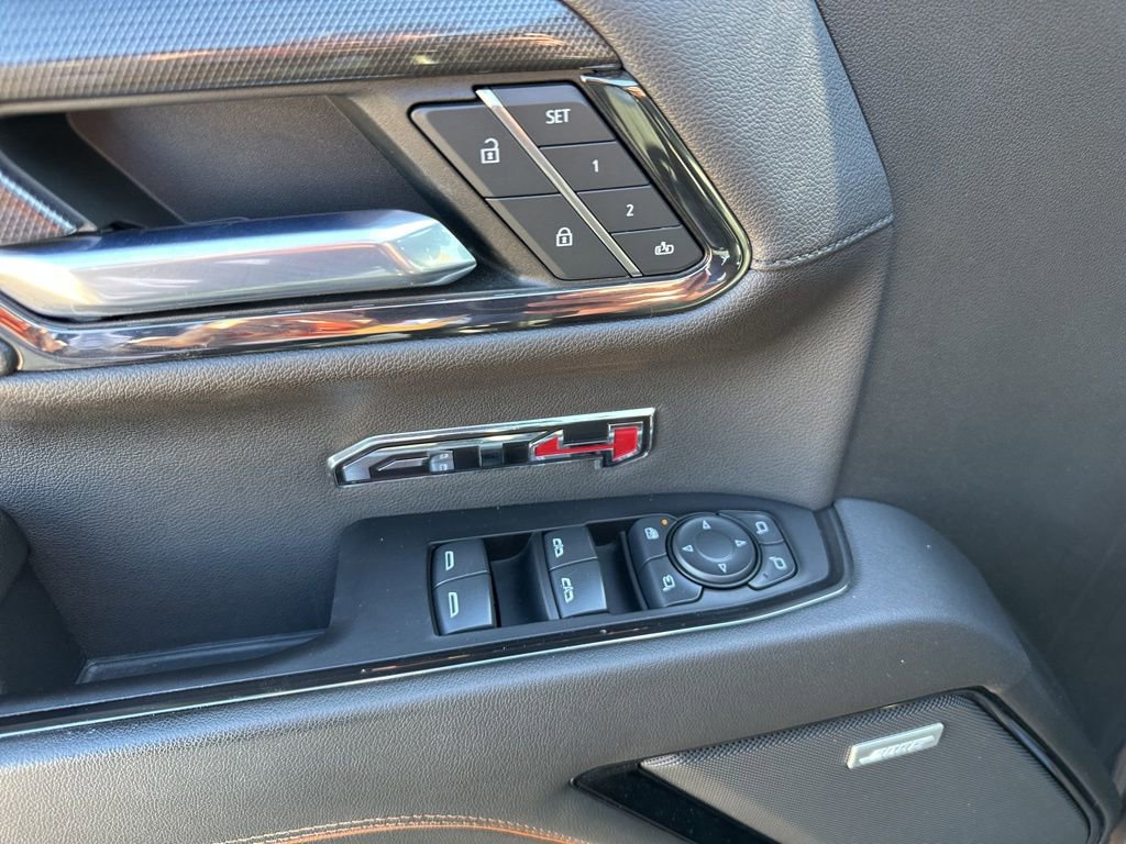 Used 2022 GMC Sierra 1500 AT4 w/ AT4 Premium Package image 16