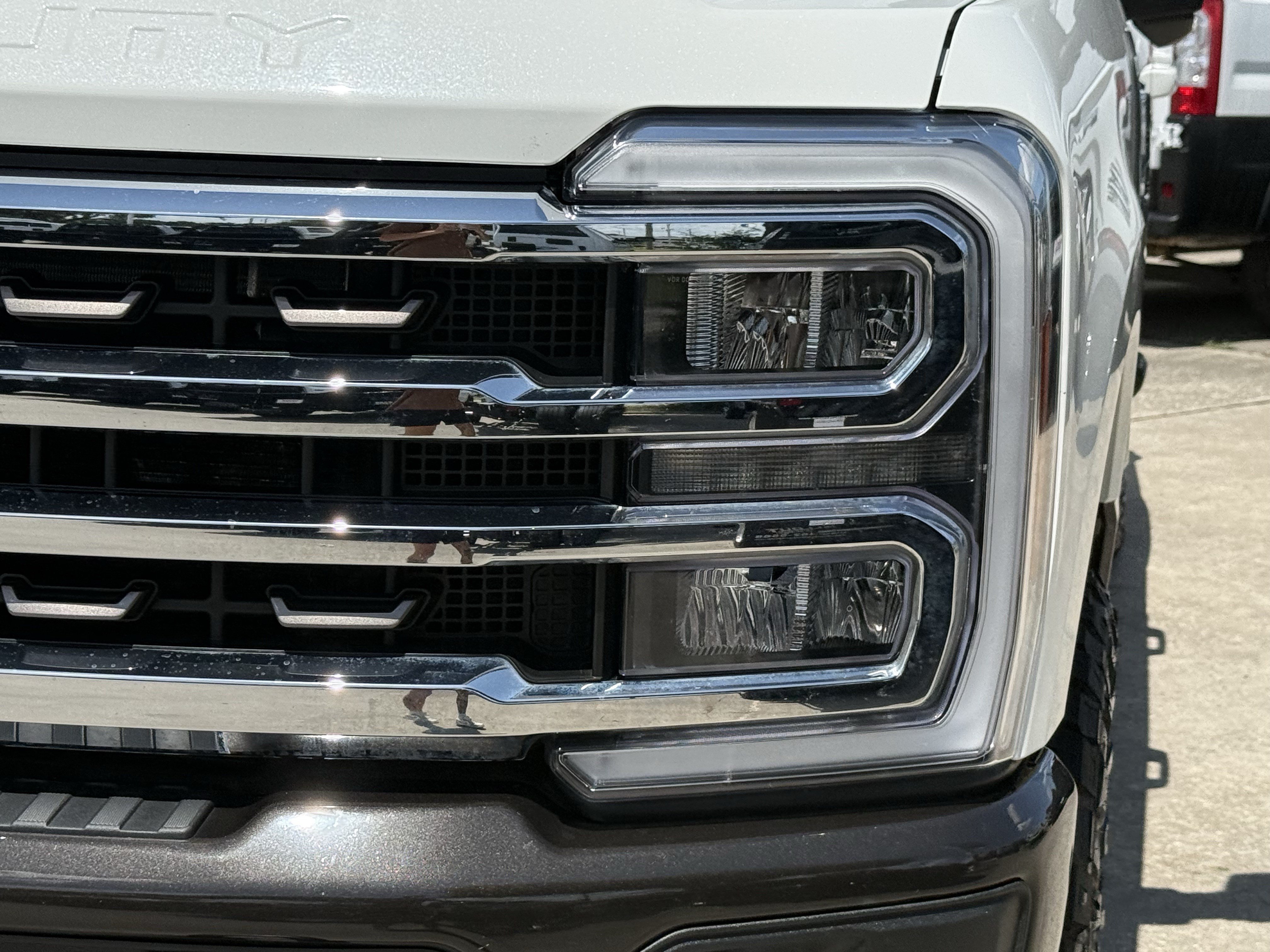 Used 2024 Ford F250 King Ranch w/ FX4 Off-Road Package AWD/4WD image 12