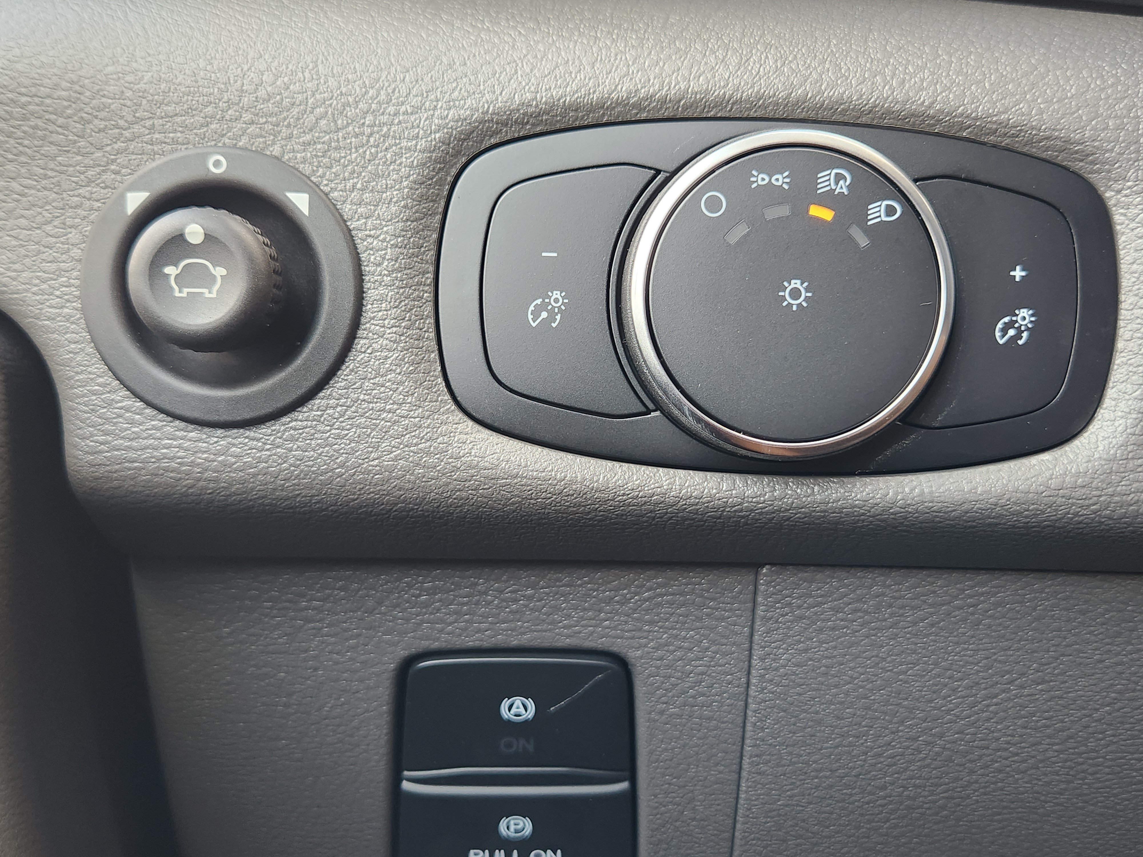 New 2027 Ford Transit 150 Low Roof w/ Load Area Protection Package RWD image 16