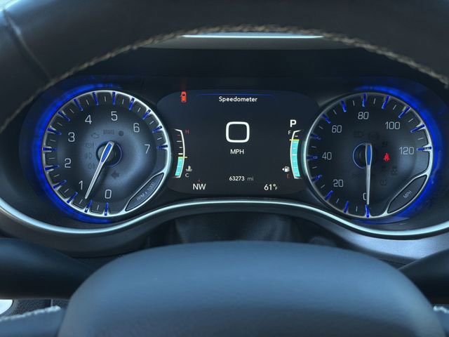 Used 2023 Chrysler Pacifica Touring-L FWD image 22