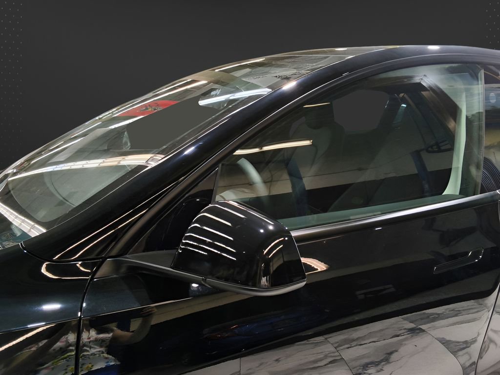 Used 2023 Tesla Model Y Long Range image 11