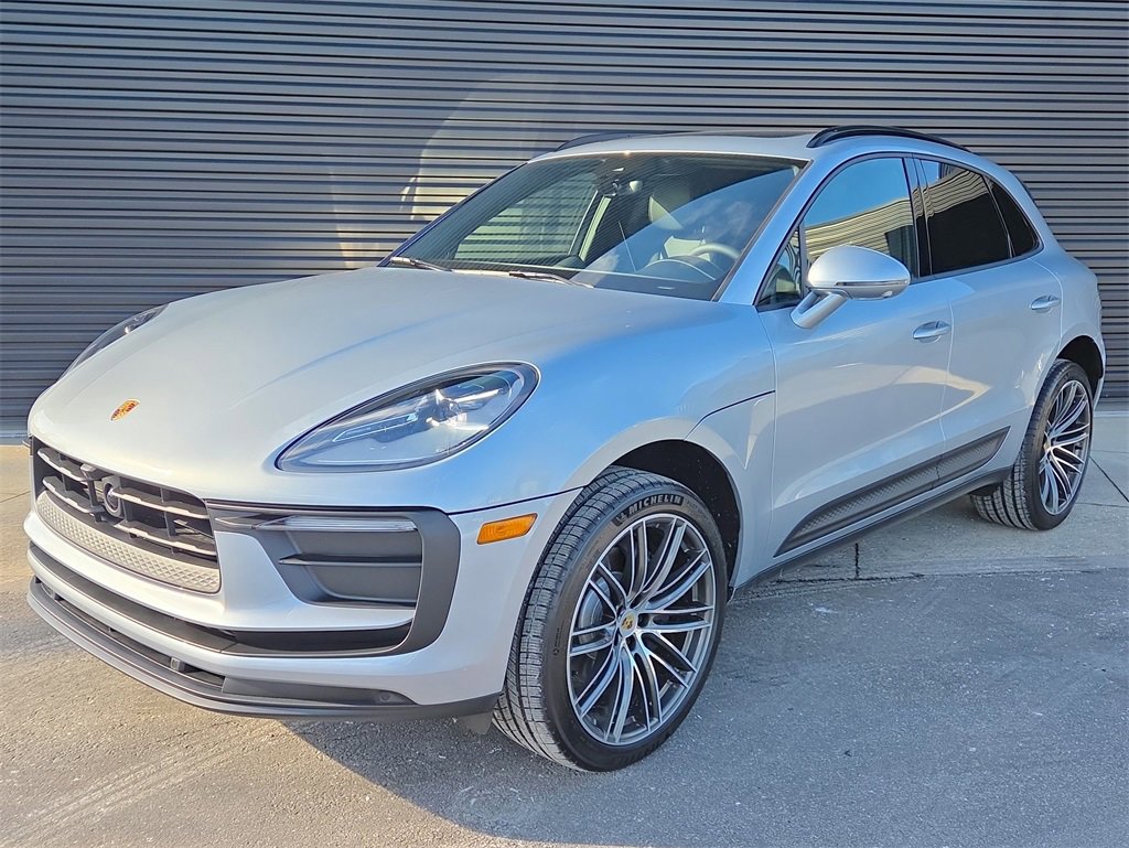 New 2026 Porsche Macan image 1
