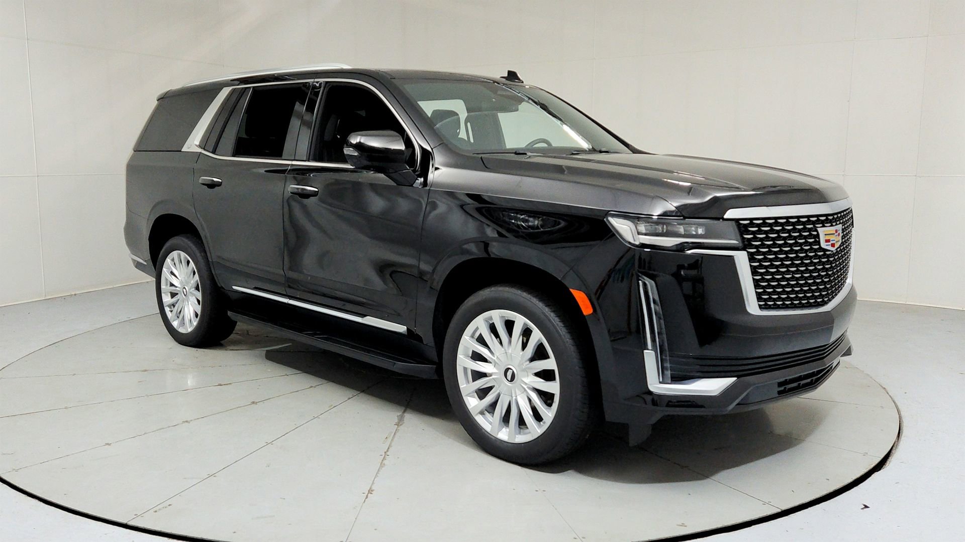 Used 2023 Cadillac Escalade Luxury AWD/4WD image 7
