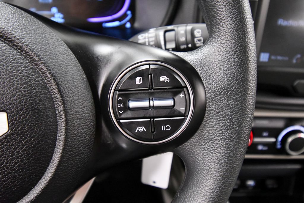 Certified 2025 Kia Soul LX FWD image 20