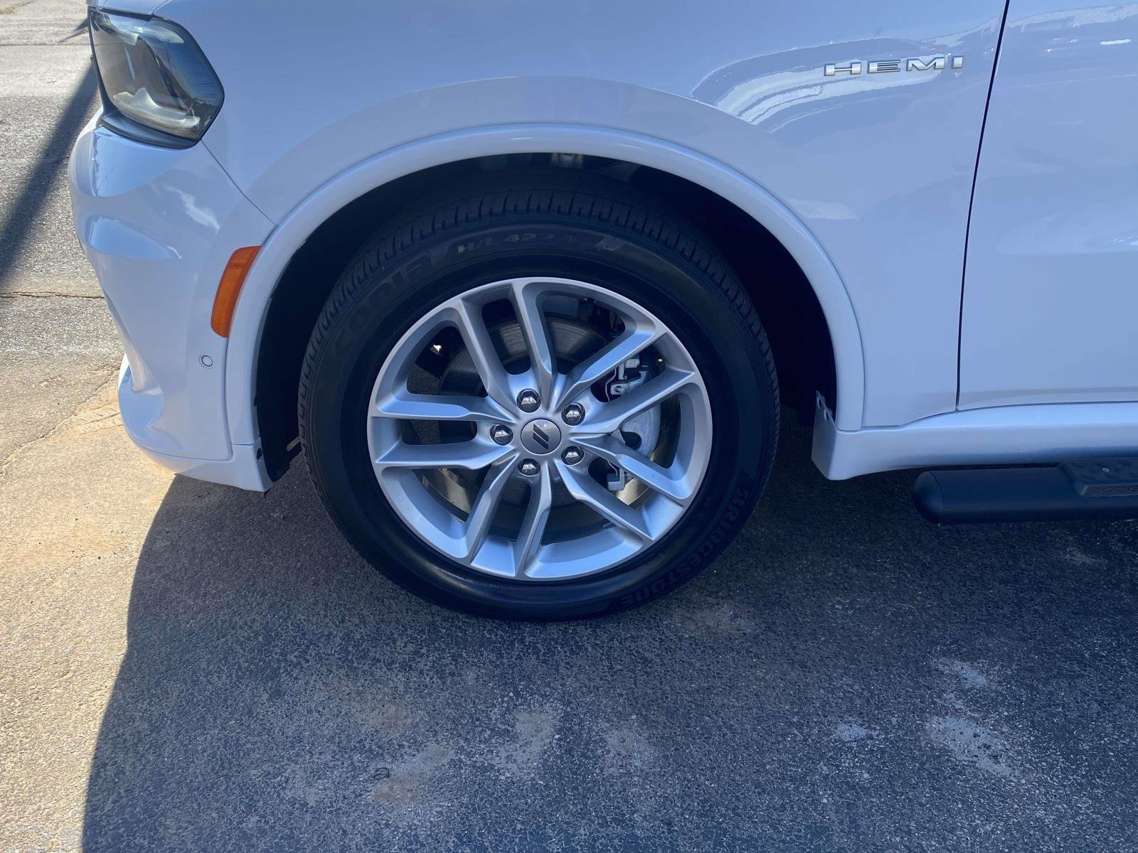 Certified 2024 Dodge Durango R/T image 25