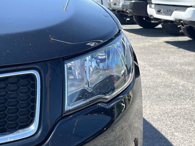 Used 2021 Jeep Compass Limited w/ Sun and Sound Group AWD/4WD image 9