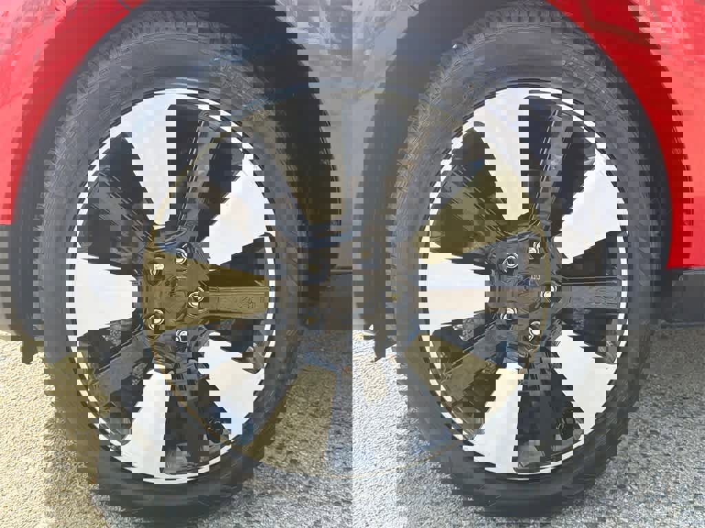 Used 2019 Kia Soul + image 9