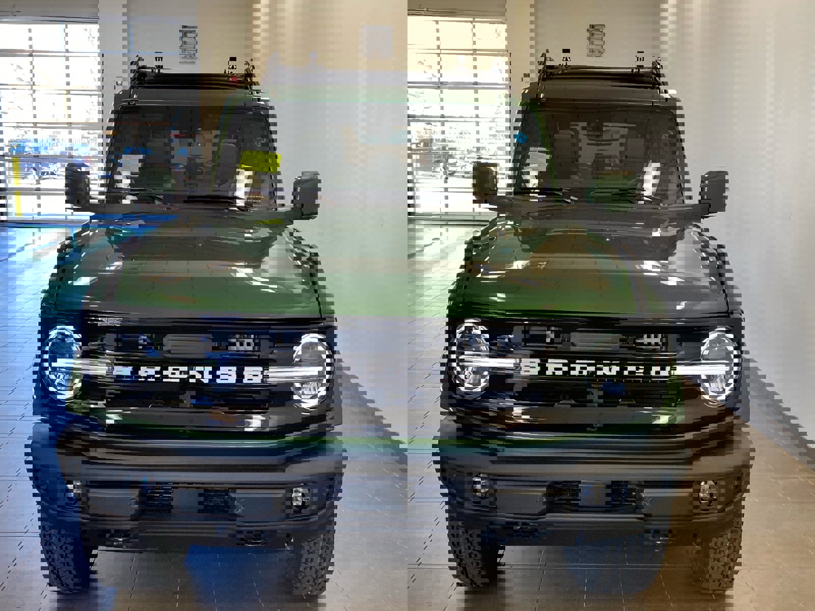 New 2025 Ford Bronco Outer Banks image 4