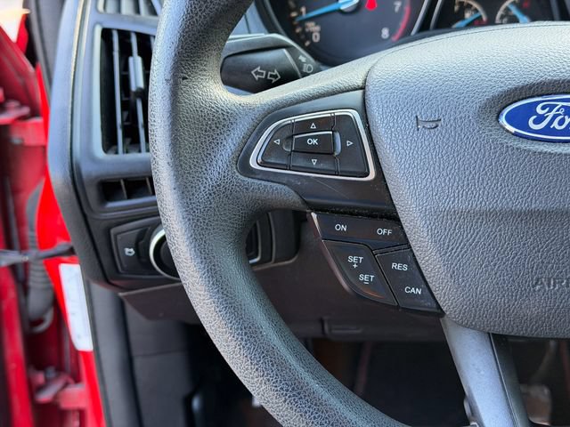 Used 2015 Ford Focus SE FWD image 10