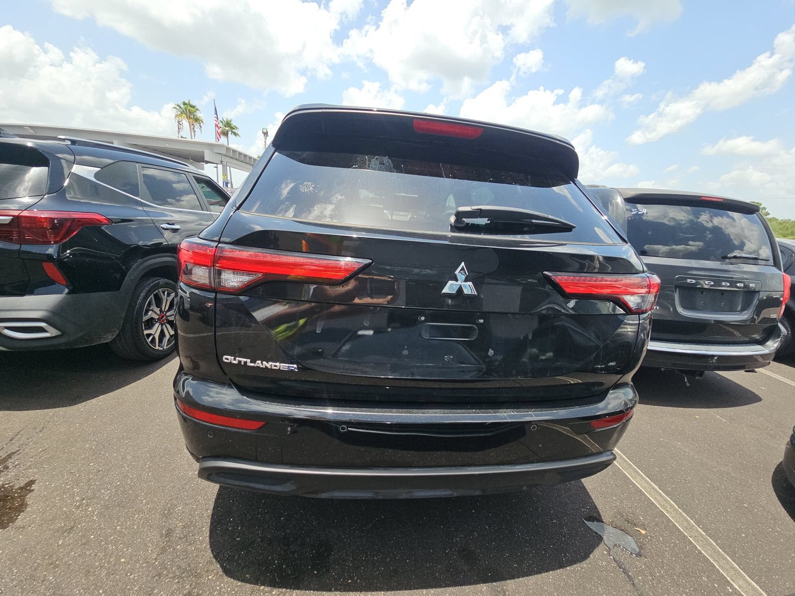 Used 2022 Mitsubishi Outlander ES FWD image 7