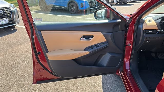 Certified 2023 Nissan Sentra SV w/ SV Premium Package FWD image 9