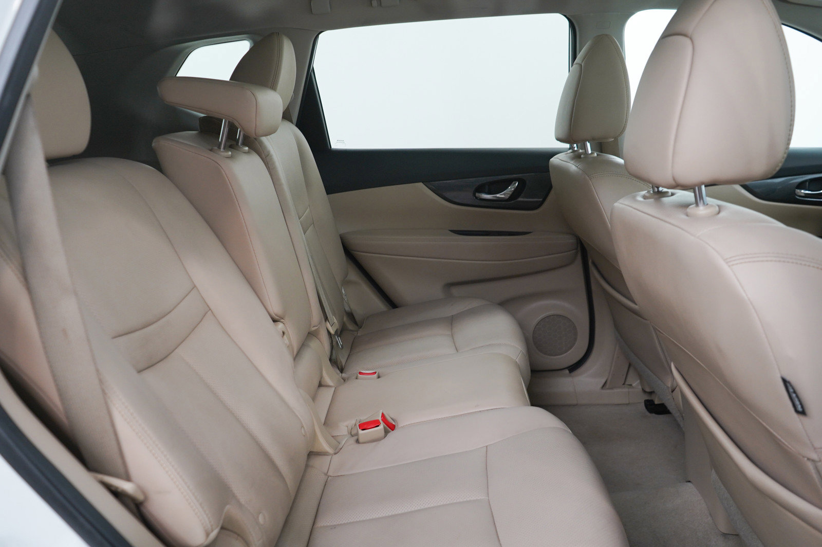 Used 2015 Nissan Rogue SL w/ SL Premium Package image 12