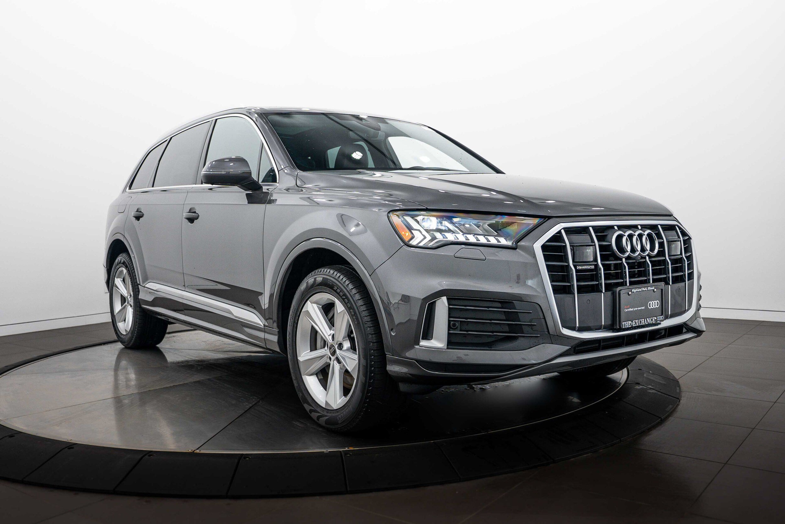 Used 2023 Audi Q7 2.0T Premium Plus w/ Premium Plus Package AWD/4WD image 2