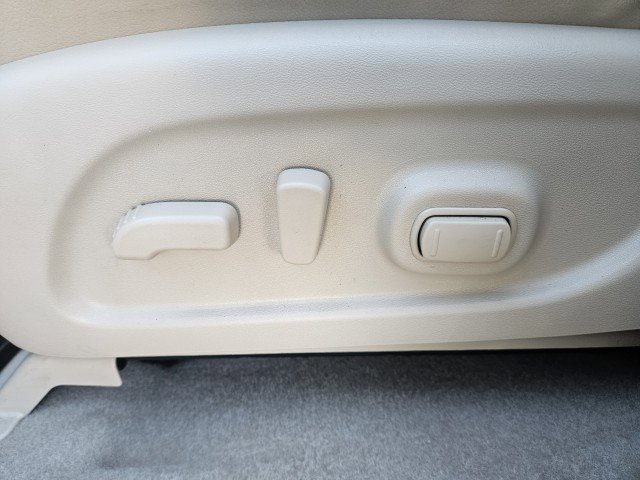 Used 2014 Nissan Pathfinder Platinum w/ Platinum Premium Package image 11