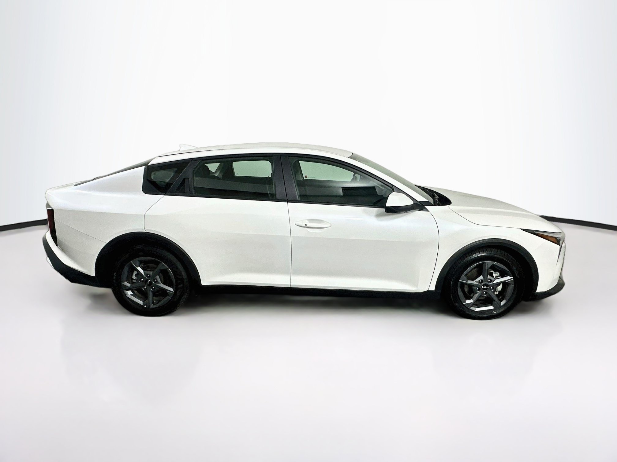 Used 2025 Kia K4 FWD image 10