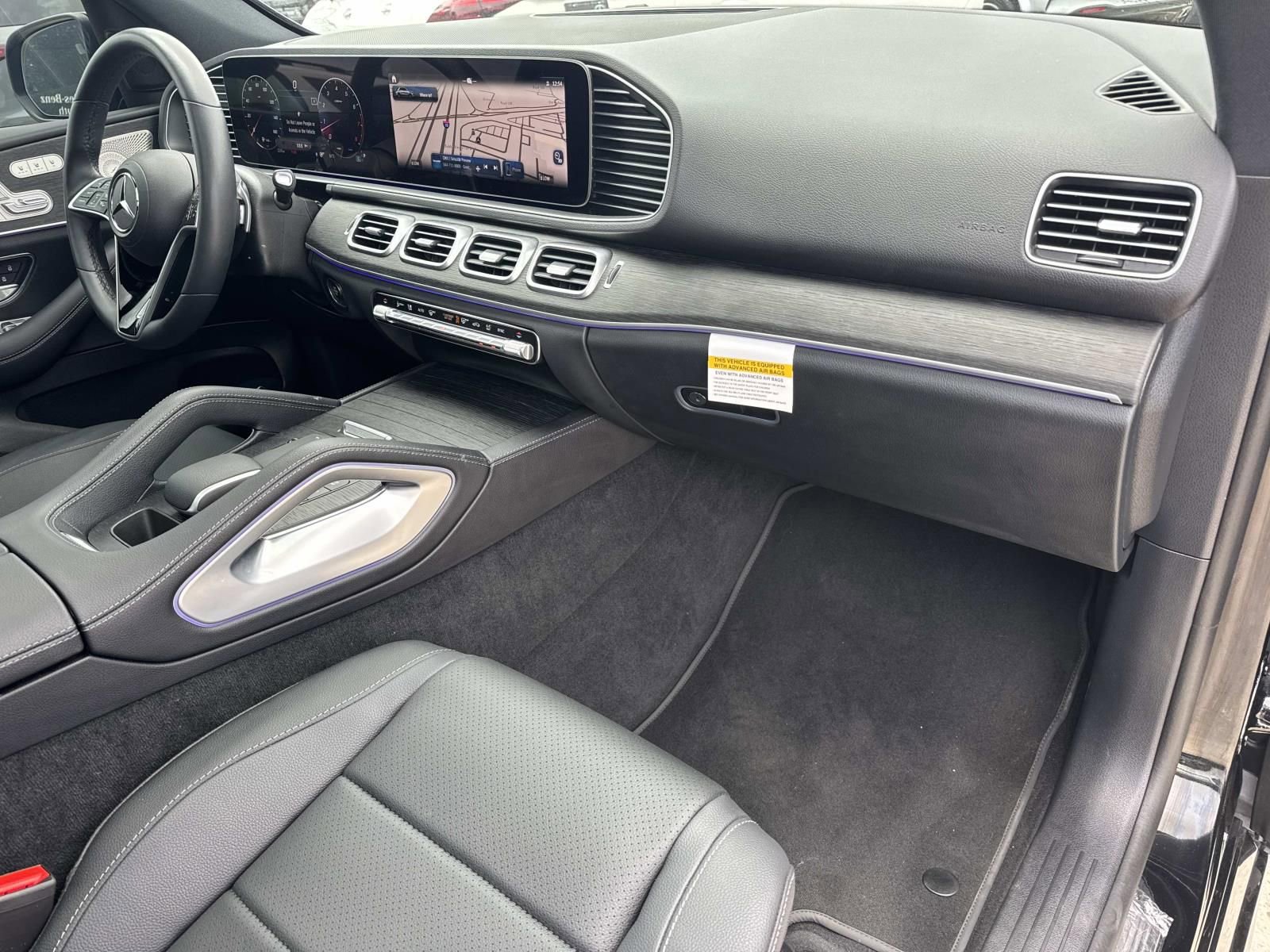Used 2025 Mercedes-Benz GLE 350 4MATIC image 11