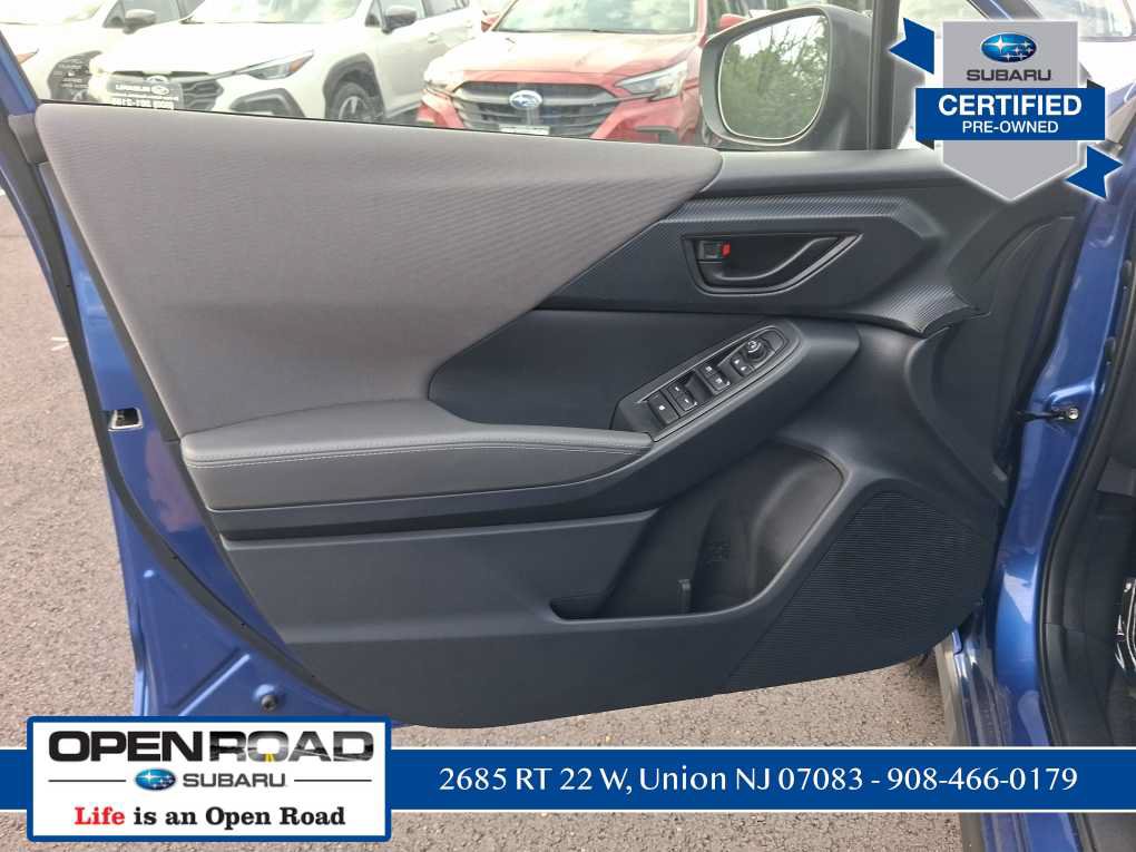 Used 2025 Subaru Crosstrek 2.5i Premium AWD/4WD image 47