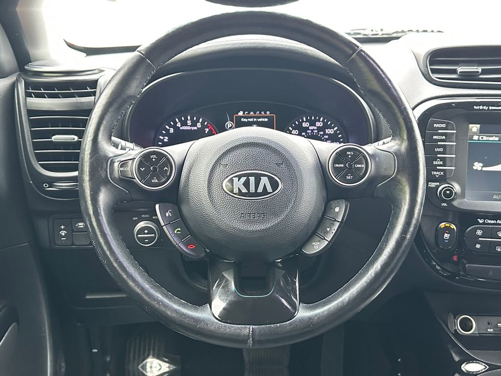Used 2016 Kia Soul ! w/ Premium Package FWD image 12