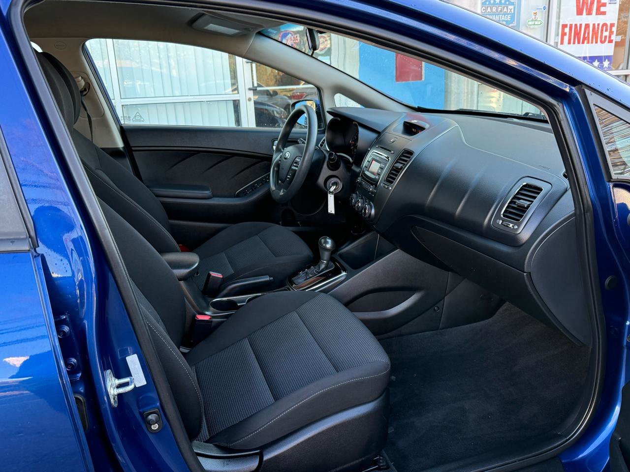 Used 2018 Kia Forte LX image 18