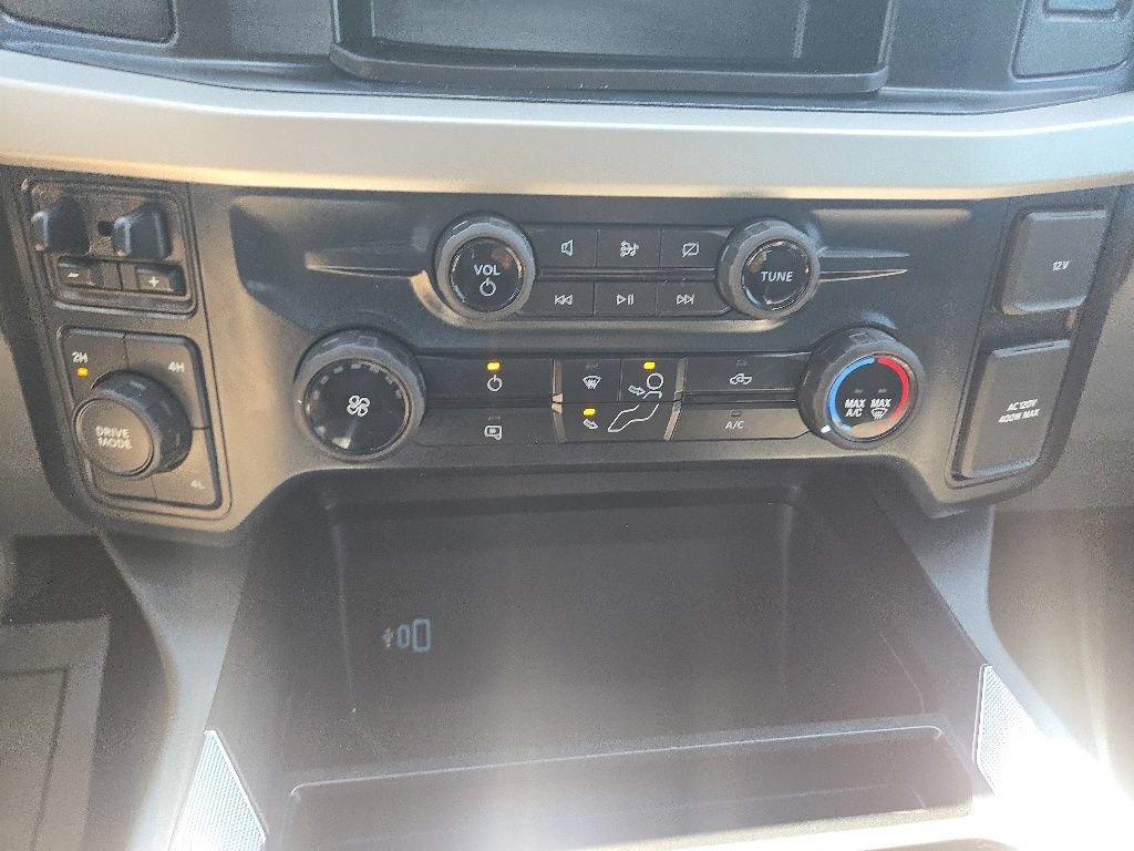 Used 2023 Ford F450 XLT AWD/4WD image 22