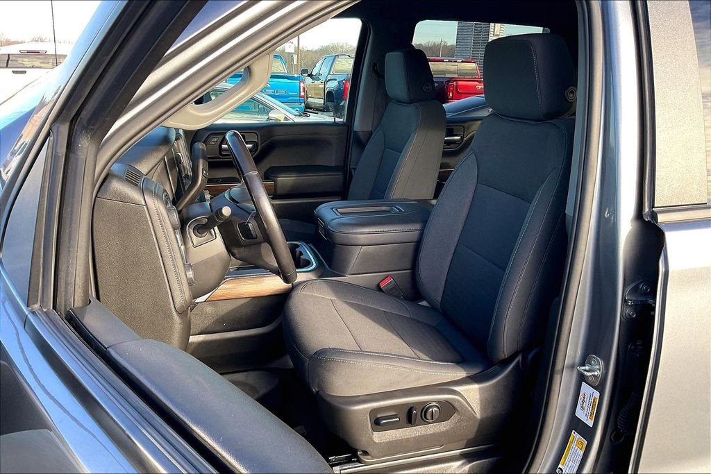 Used 2021 Chevrolet Silverado 1500 LT Trail Boss w/ Bed Protection Package image 24