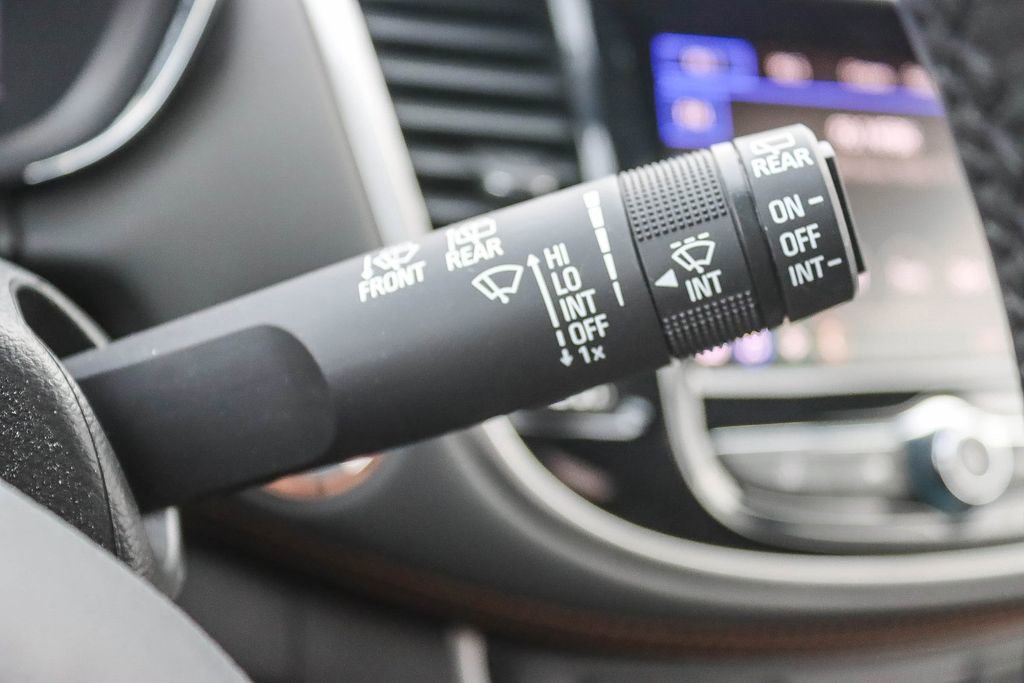 Used 2022 Chevrolet Trax LT w/ LT Convenience Package image 47