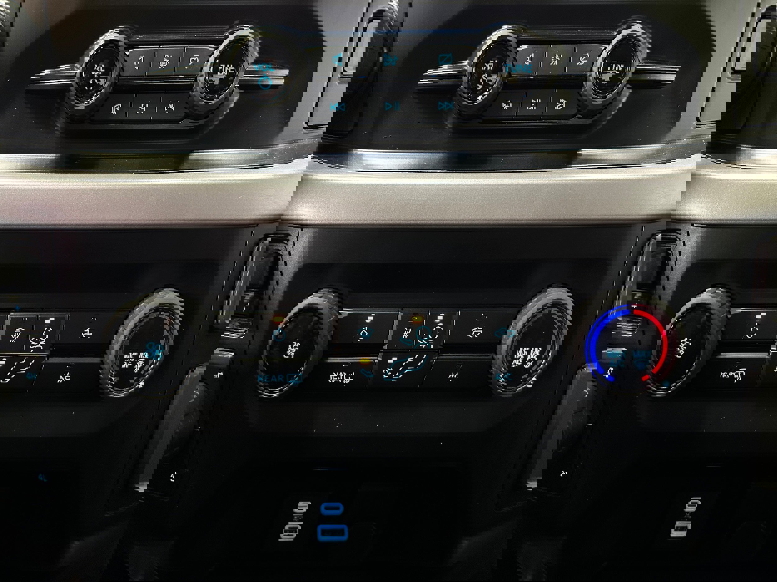 Certified 2023 Ford F150 XLT w/ Trailer Tow Package image 20