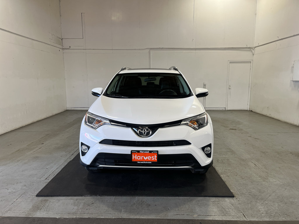 Used 2016 Toyota RAV4 XLE AWD/4WD image 2
