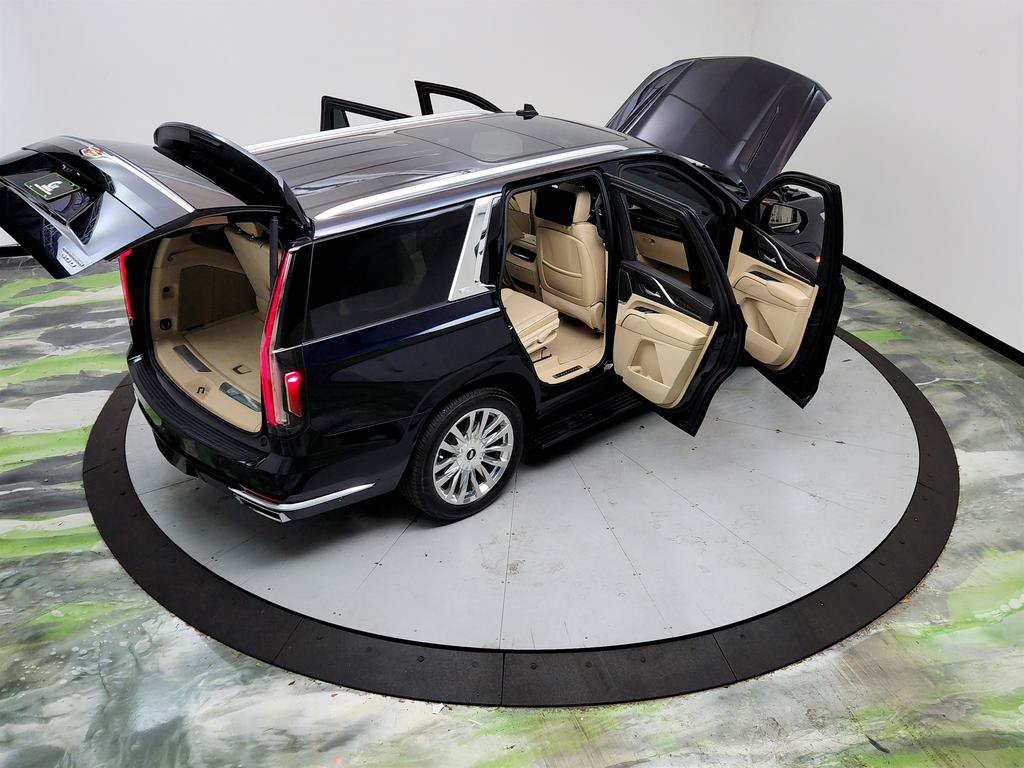 Used 2021 Cadillac Escalade Premium Luxury w/ Driver Assist Tech Package AWD/4WD image 40