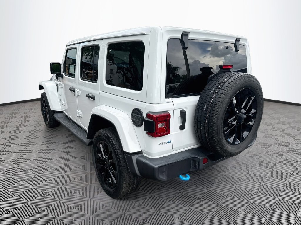 Certified 2022 Jeep Wrangler Unlimited Sahara w/ Cold Weather Group AWD/4WD image 8