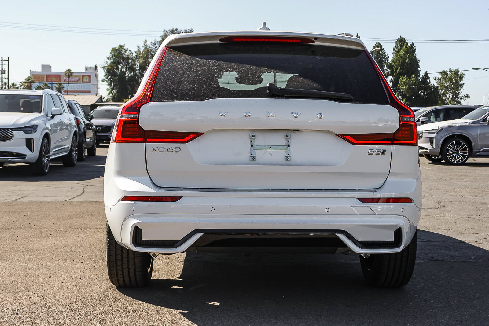 New 2026 Volvo XC60 B5 Plus w/ Climate Package AWD/4WD image 6