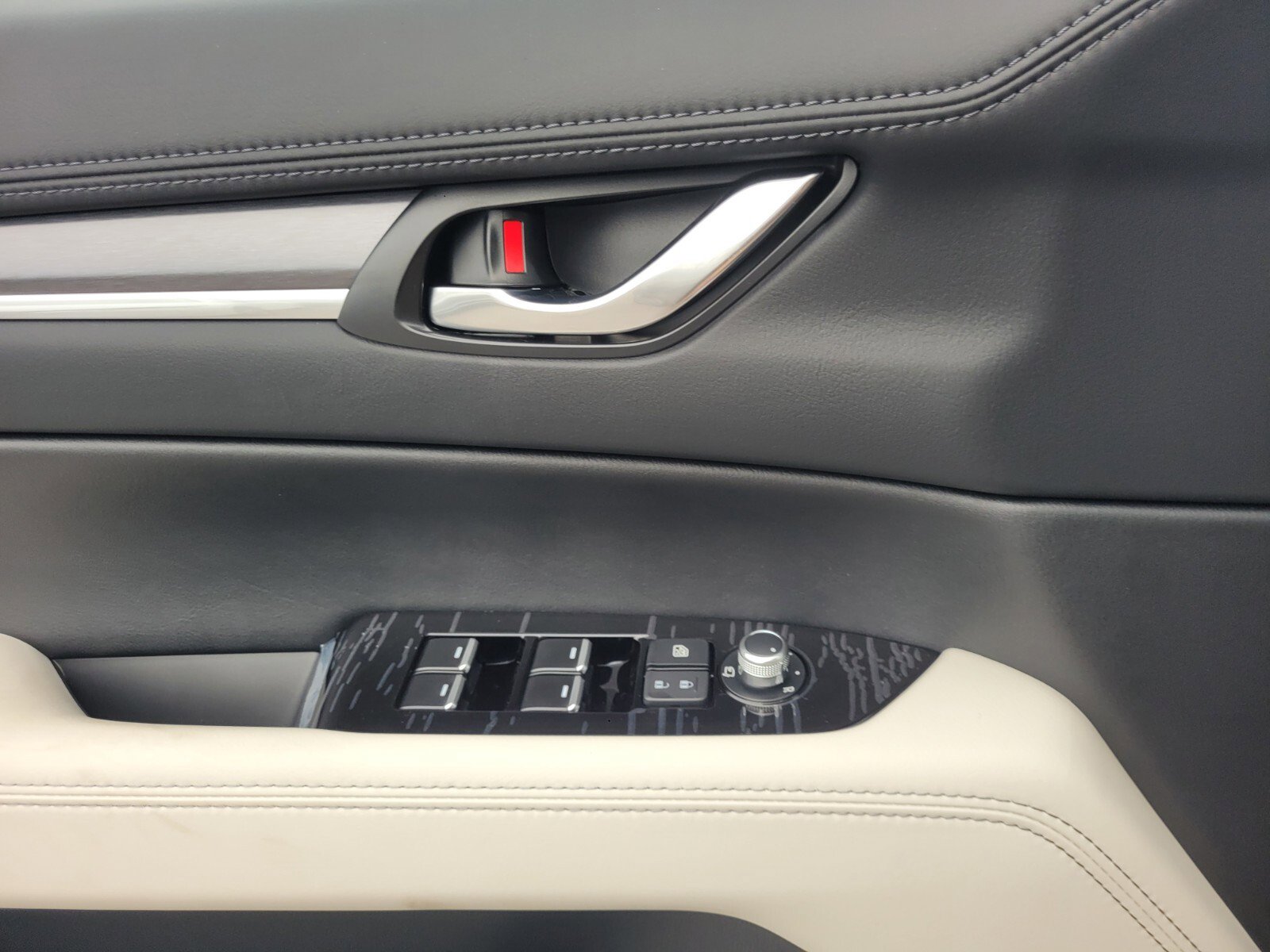 New 2025 MAZDA CX-5 AWD 2.5 S w/ Premium Plus Pkg image 22