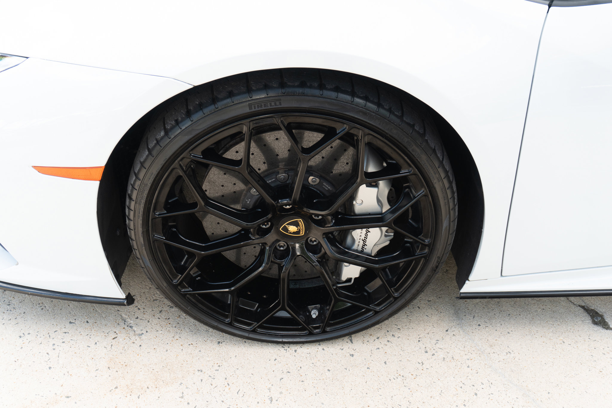 Used 2020 Lamborghini Huracan EVO AWD/4WD image 9