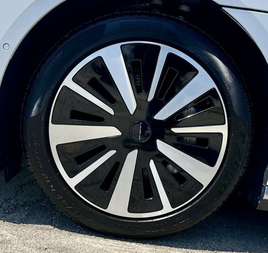 Used 2025 Lucid Air Pure RWD image 36