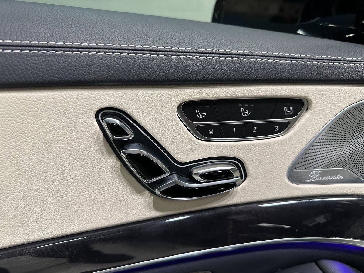 Used 2020 Mercedes-Benz S 560 4MATIC Sedan image 25