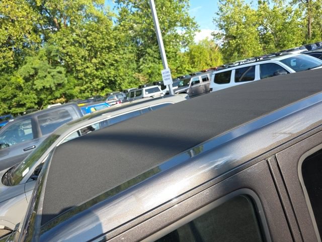 Used 2020 Jeep Wrangler Unlimited Sahara AWD/4WD image 3