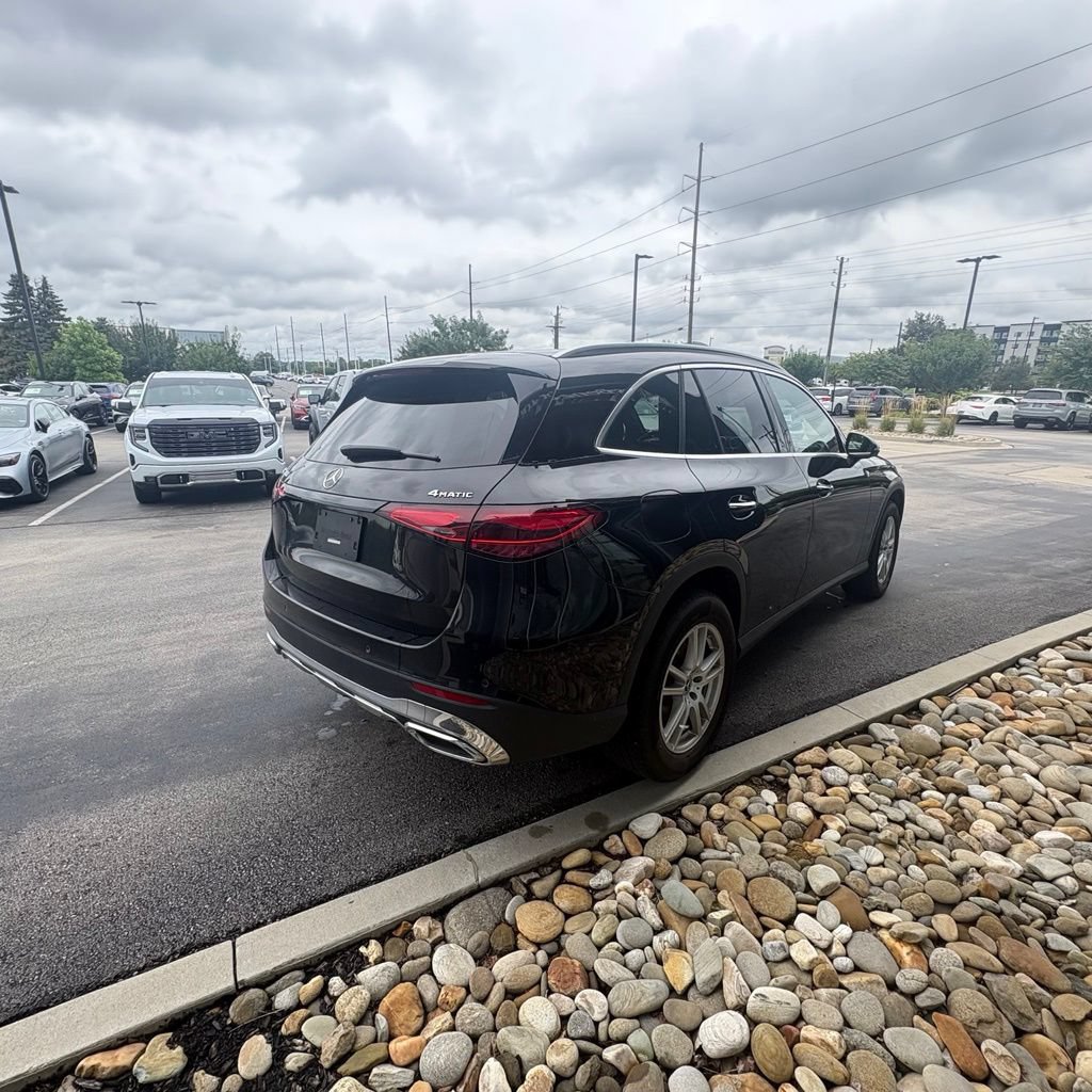 Used 2023 Mercedes-Benz GLC 300 4MATIC image 6