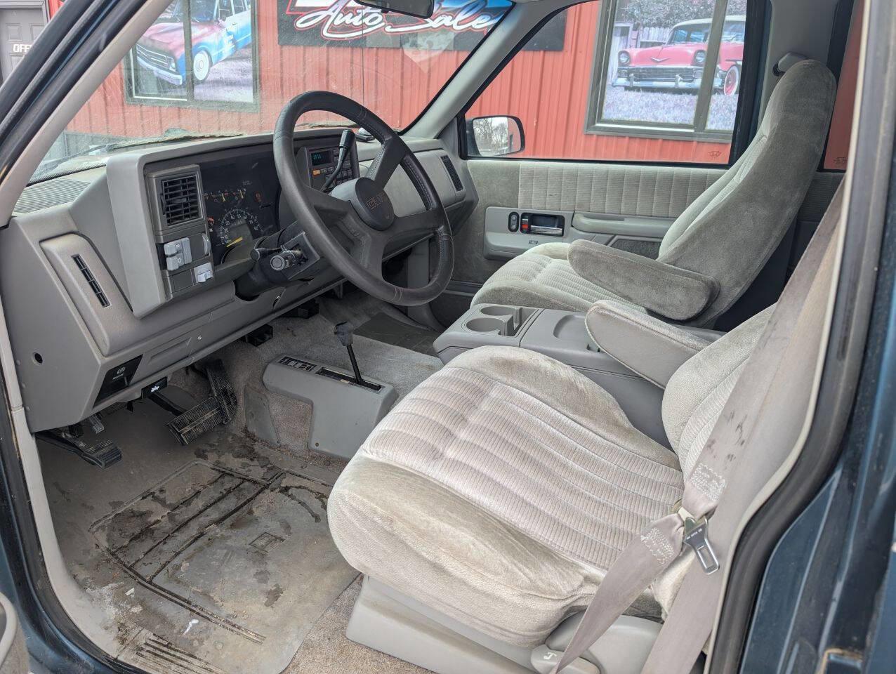 Used 1994 GMC Suburban 2500 image 11
