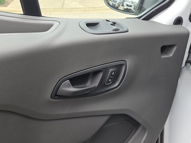 New 2026 Ford Transit 250 148 Medium Roof RWD image 18