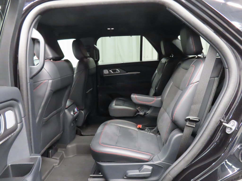 Used 2025 Ford Explorer ST image 10