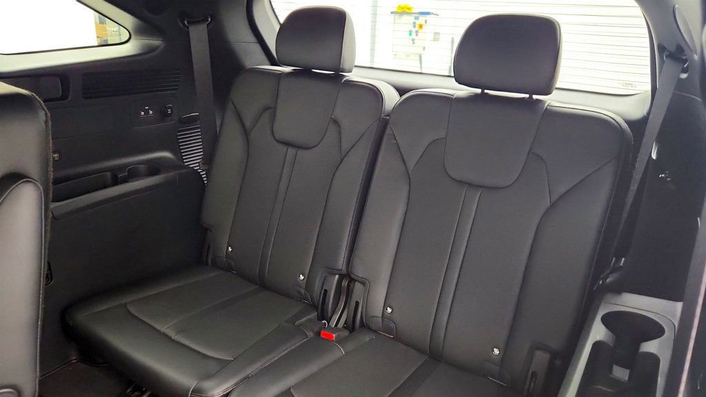 Used 2024 Kia Sorento SX Prestige image 21