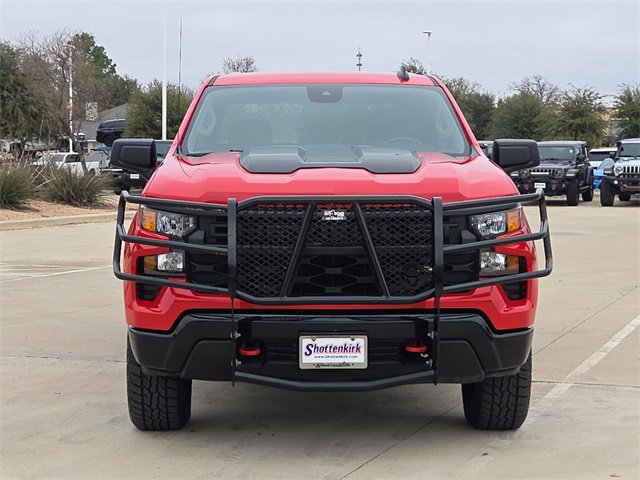 Used 2025 Chevrolet Silverado 1500 Custom Trail Boss w/ LPO, Dark Essentials Package image 2