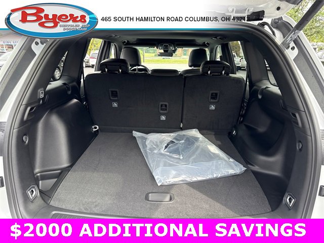 New 2025 Jeep Grand Cherokee Altitude image 31