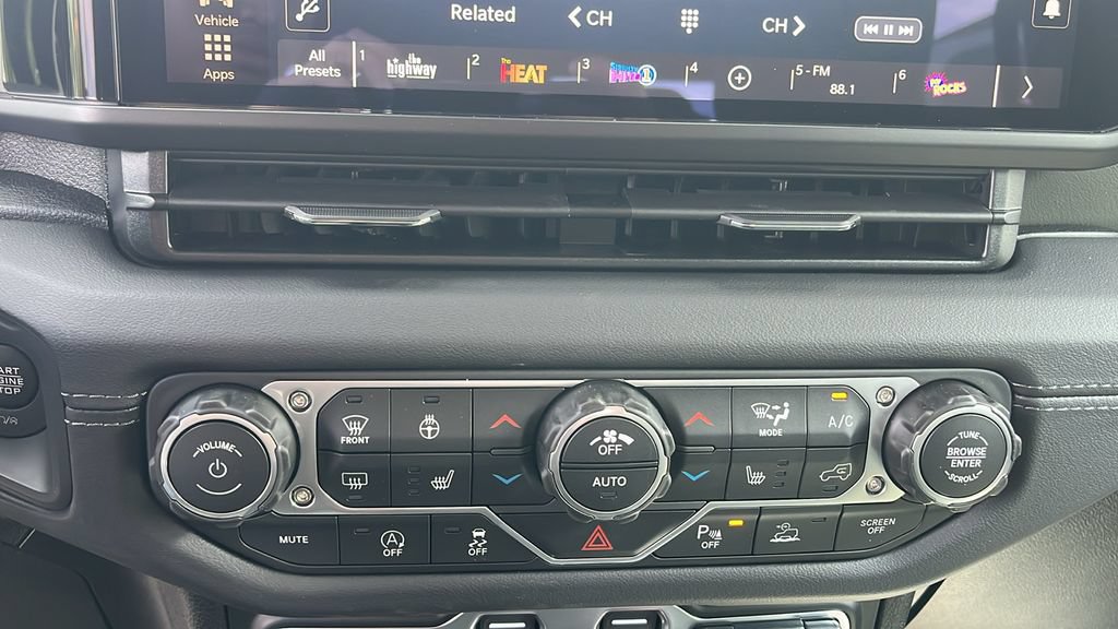 New 2026 Jeep Gladiator Mojave AWD/4WD image 16