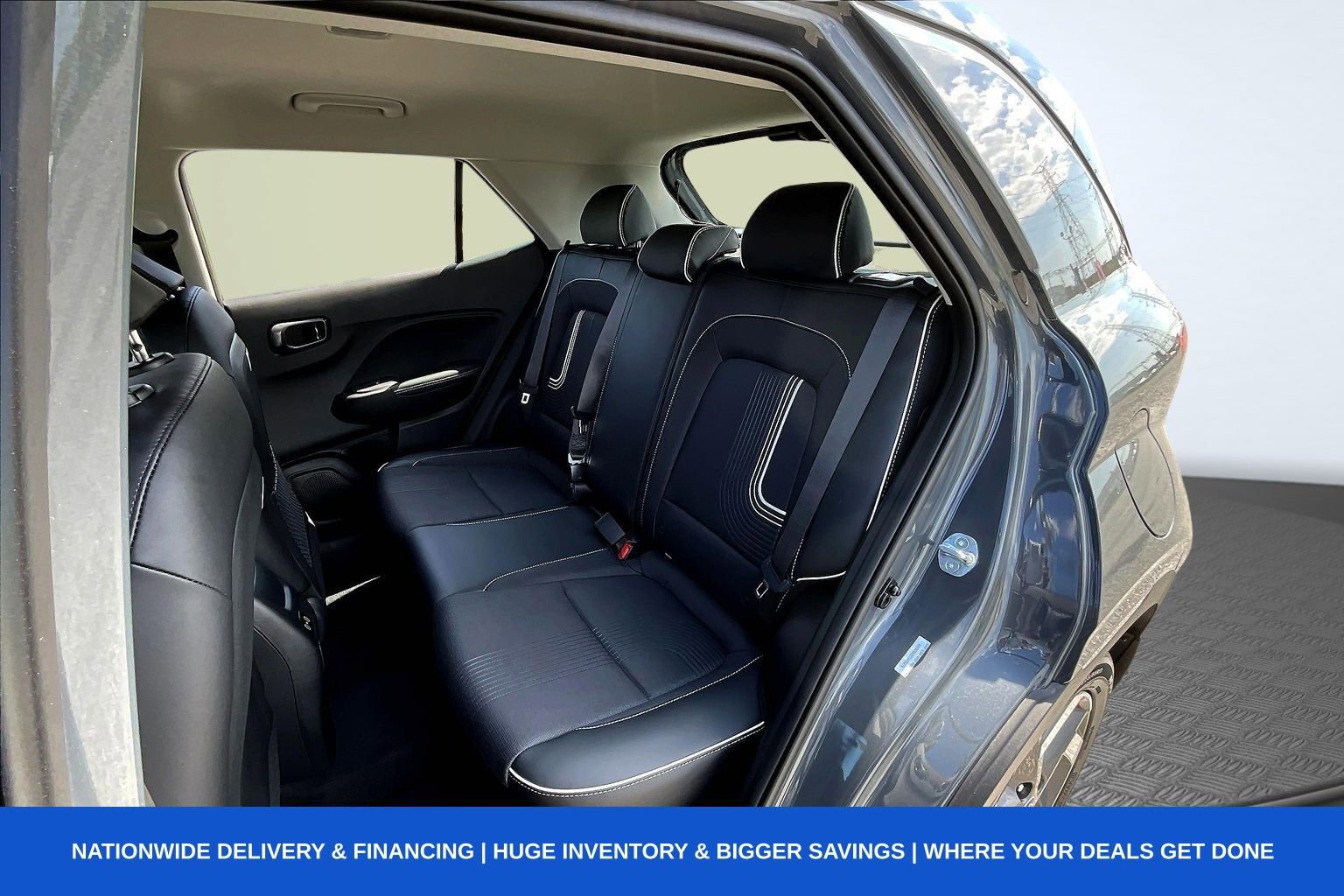 Used 2026 Hyundai Venue SEL image 30